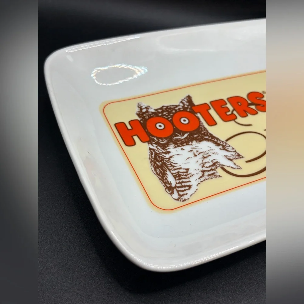 Vintage Hooters Foods Inc. Ceramic Wing Appetizer Tray Plate Serving Dish
